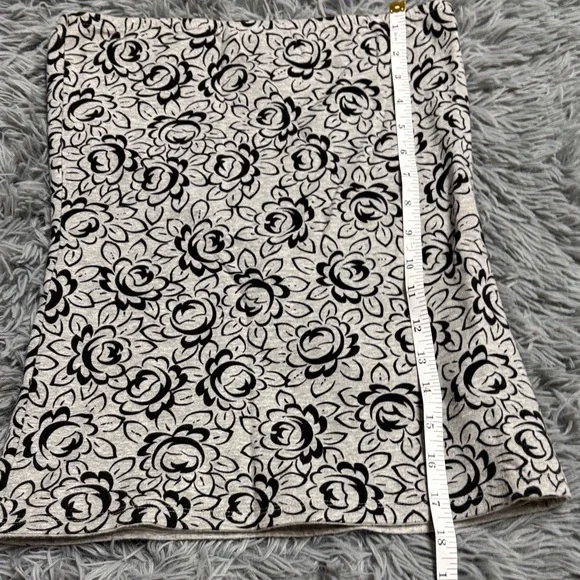 Y2k Gray Floral Tube Top - Picture 11 of 14